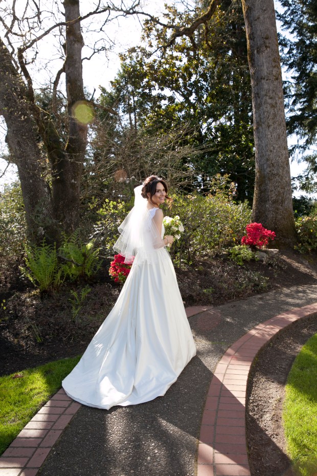 Is this an Estee Lauder 'Pleasures' ad?